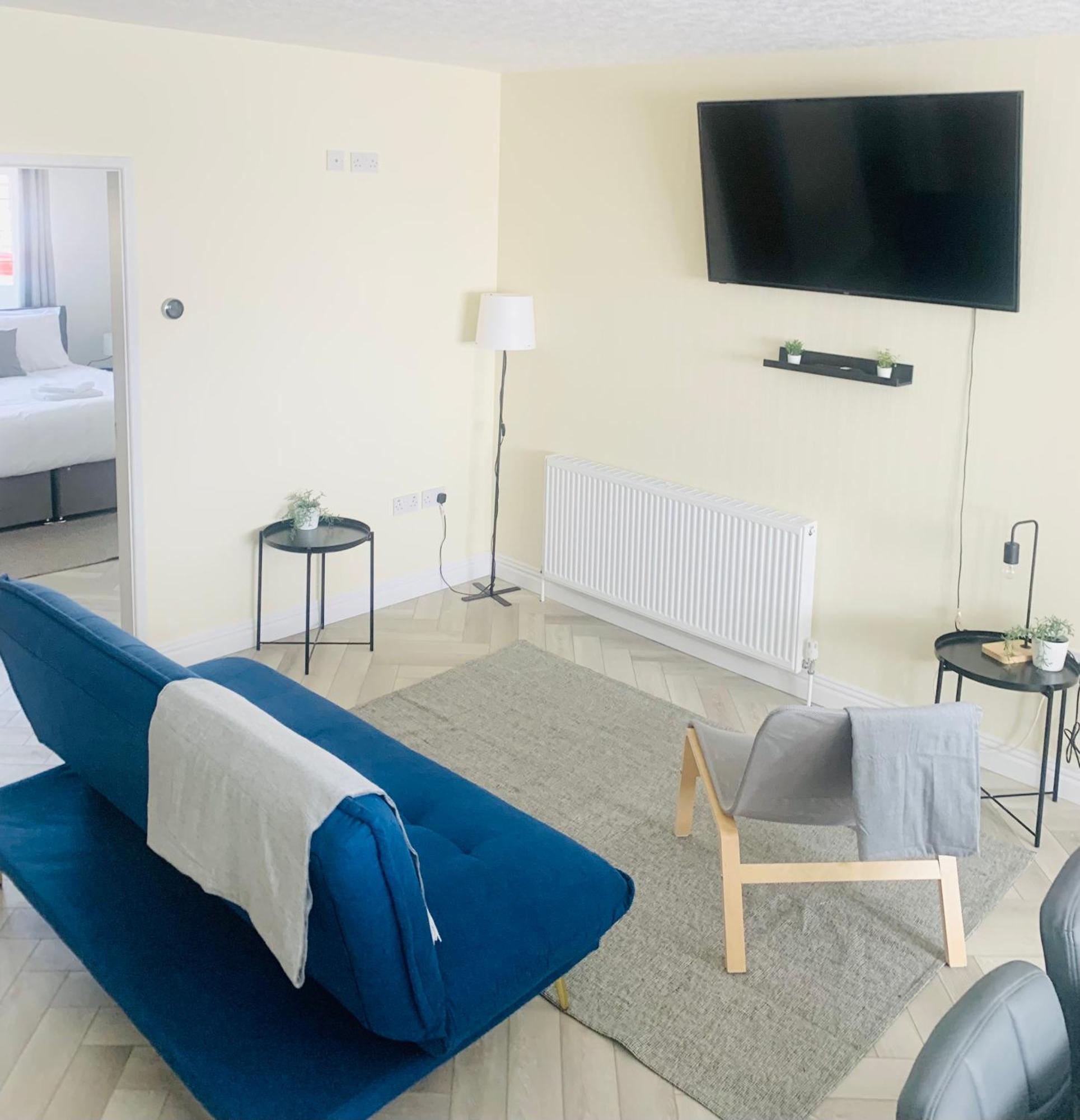 Newly Renovated, Modern 3 Bed Apartment Walmersley Exterior photo